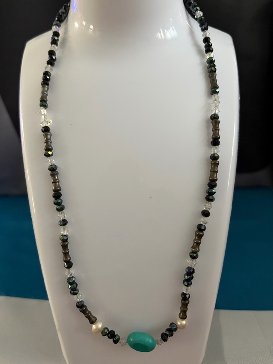 Jewelry - Vintage Turquoise Bead Accent Women's Necklace - Blue Green